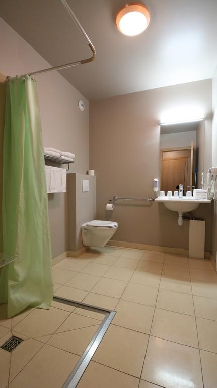 Aux Balcons Du Sancy Aparthotel Picherande ภายนอก รูปภาพ