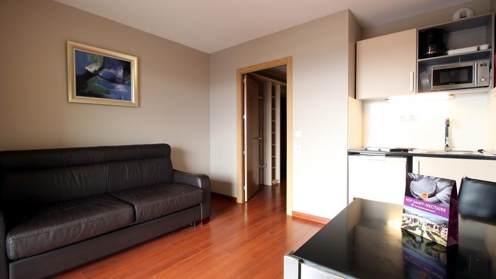 Aux Balcons Du Sancy Aparthotel Picherande ภายนอก รูปภาพ